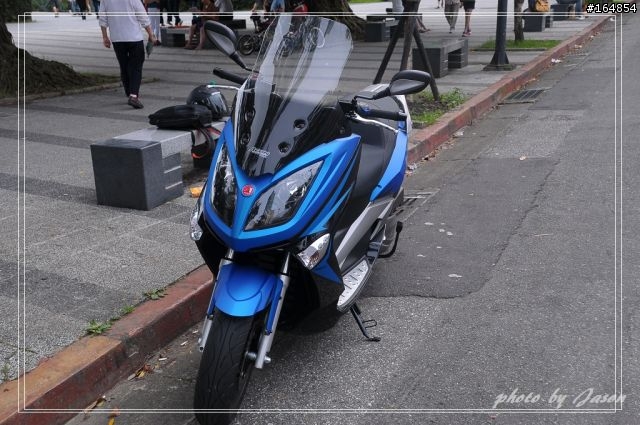 Elite300i 鋼鐵藍(消光藍)開箱