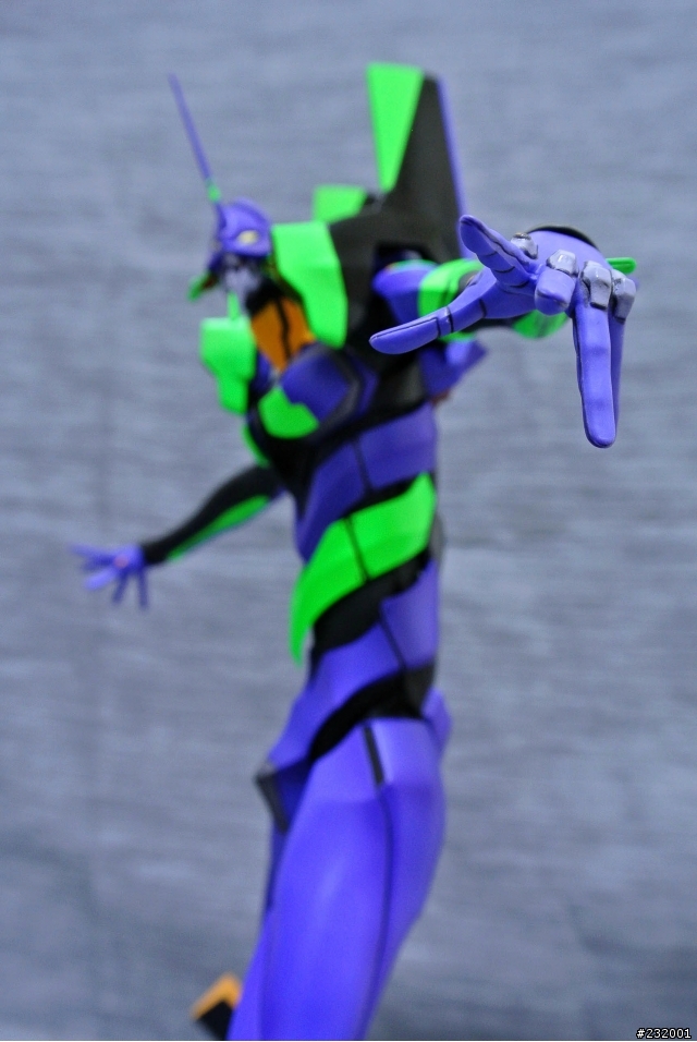 Medicom Rah Neo 初号機 Evangelion-01 開箱(圖多)