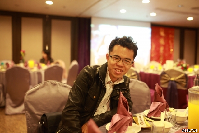 (已加添參考照片)想討論 5D3在室內黃微光下(餐廳 咖啡廳等)要怎麼後製出''相對''討喜的顏色?