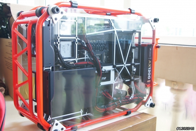 開放式露骨機殼 !! IN WIN D-Frame 機箱入手 / 新增背走線照片