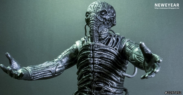 NECA 普羅米修斯-工程師(壓力服版) ENGINEER(PRESSURE SUIT)