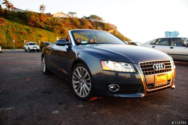 陽光海灘絕配 Audi A5 Cabriolet 2.0 TFSI 奧迪 A5 敞篷 (隕石灰)