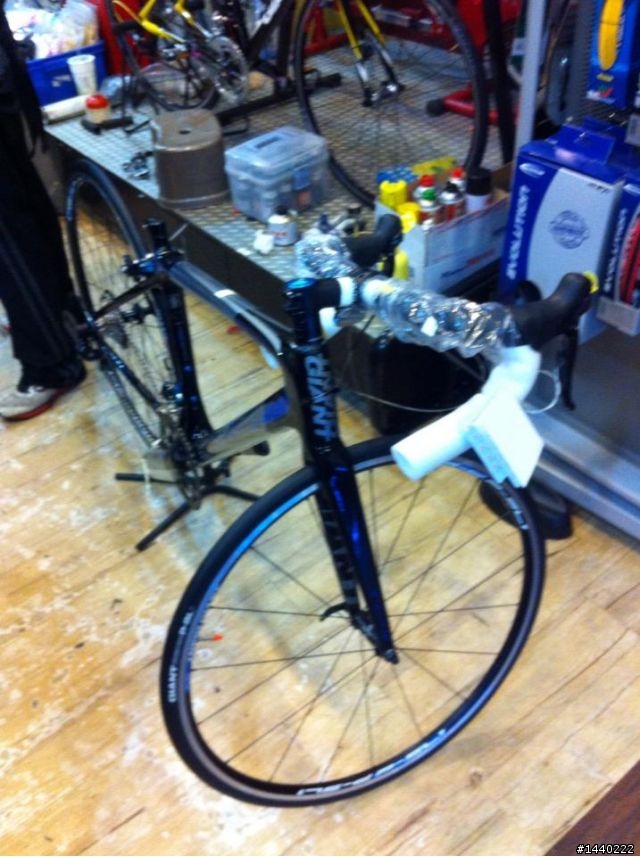 < 開箱 > GIANT 2013 TCR ADV2 人生第一台公路車入手~