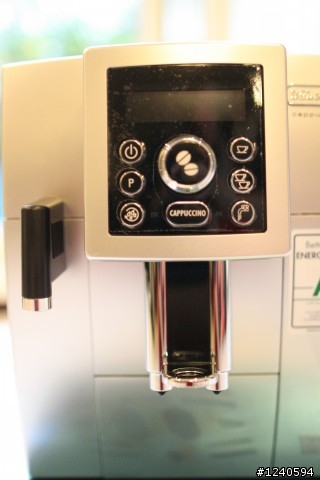 迪朗奇 DELONGHI ECAM 23.450 簡易開箱文