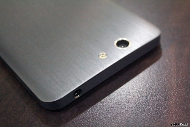 遲來的母親節禮物---Padfone infinity不專業(偷)開箱