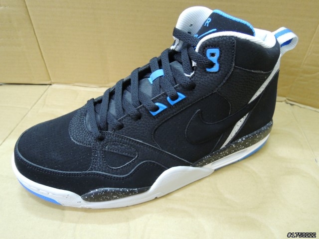 【開箱】新男孩球鞋夢 Nike Flight 13 Mid 不專業分享