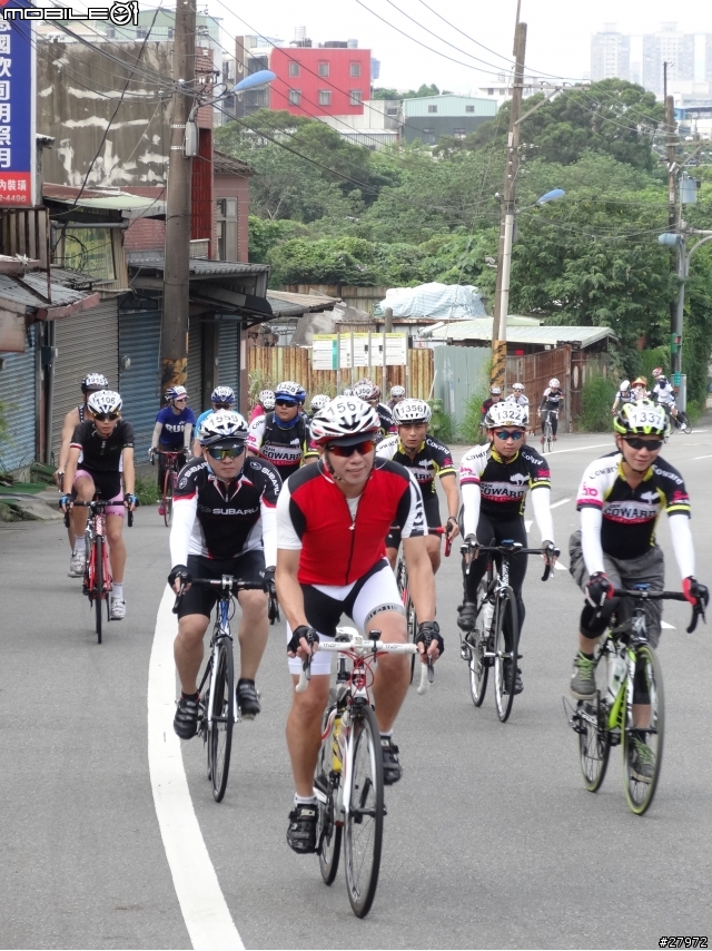 2013北濱100K 拍照分享 登輝大道轉接淡金公路三段7-11後方500公尺