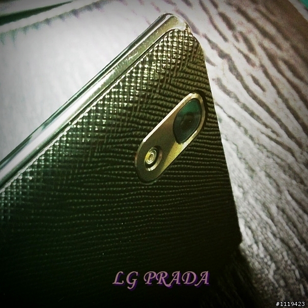 智慧型手機界的精品 Prada Phone by LG 3.0