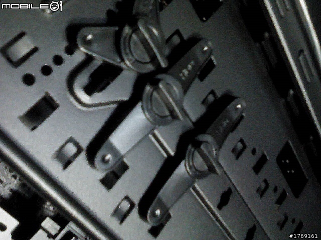 CoolerMaster N400 開箱 (圖很渣...挑戰你眼睛的極限...)