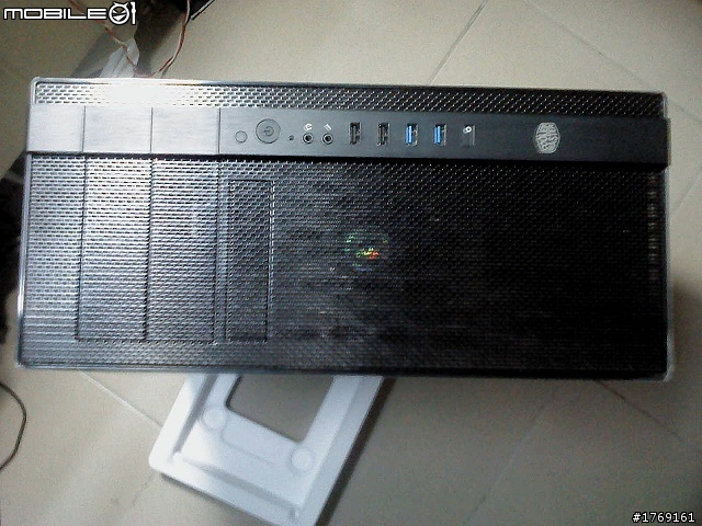 CoolerMaster N400 開箱 (圖很渣...挑戰你眼睛的極限...)