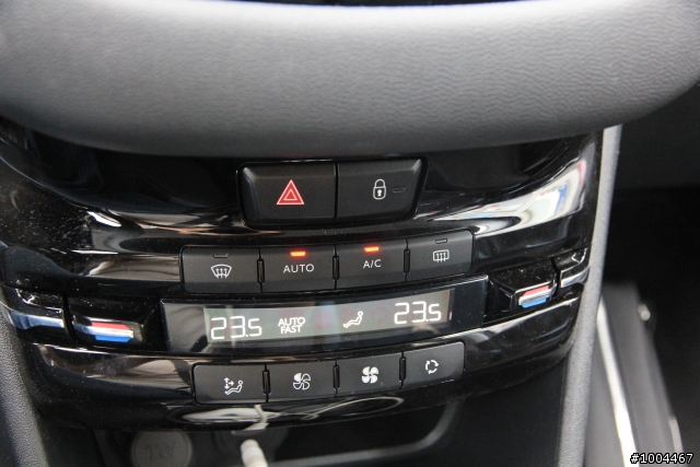 假期難得,好車亦難得 ─ 「參加PEUGEOT 208試駕活動心得分享」