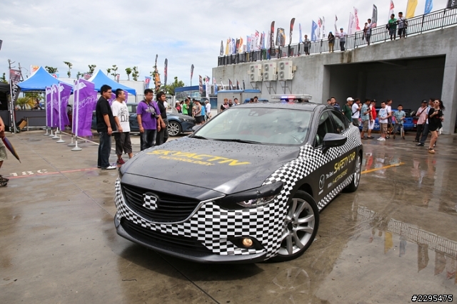 豔陽、賽車、辣妹,2013年大鵬灣O.T.G.P多圖分享