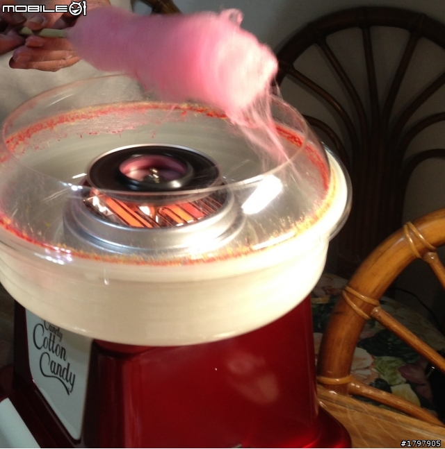 Nostalgia Electrics Retro Series Hard & Sugar-Free Candy Cotton Maker 復古棉花糖機開箱
