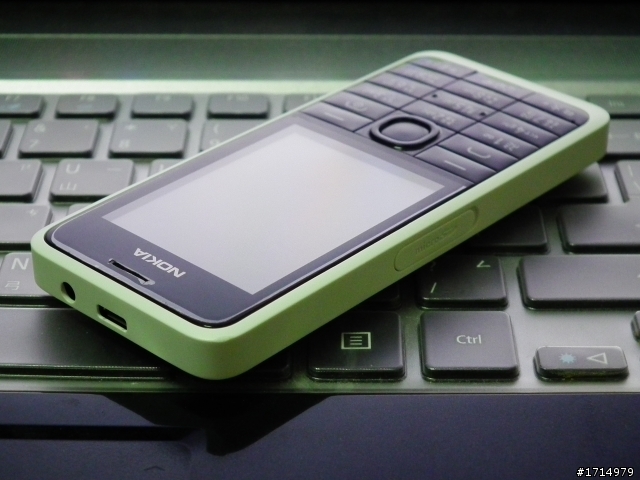 Nokia 301 開箱 ~ 附上通訊錄與 google 聯絡人同步的技巧