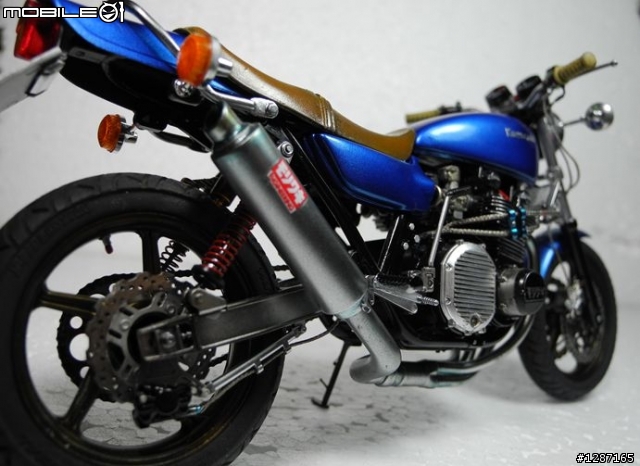青島 KAWASAKI 750RS 暴走的傳說Z2