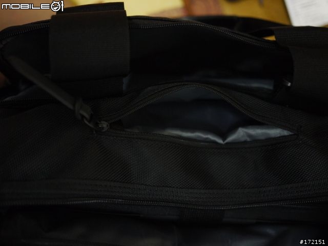 ELECOM BM-CA38可放便當的筆電包簡易開箱