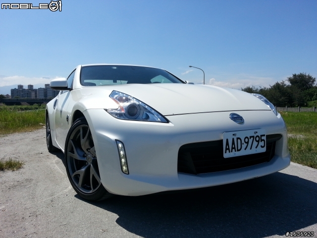NISSAN 3 7 0 Z 之 一 日 懈 逅...