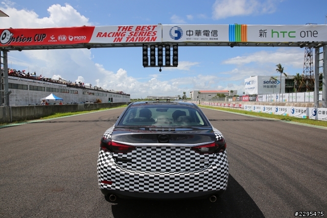 豔陽、賽車、辣妹,2013年大鵬灣O.T.G.P多圖分享