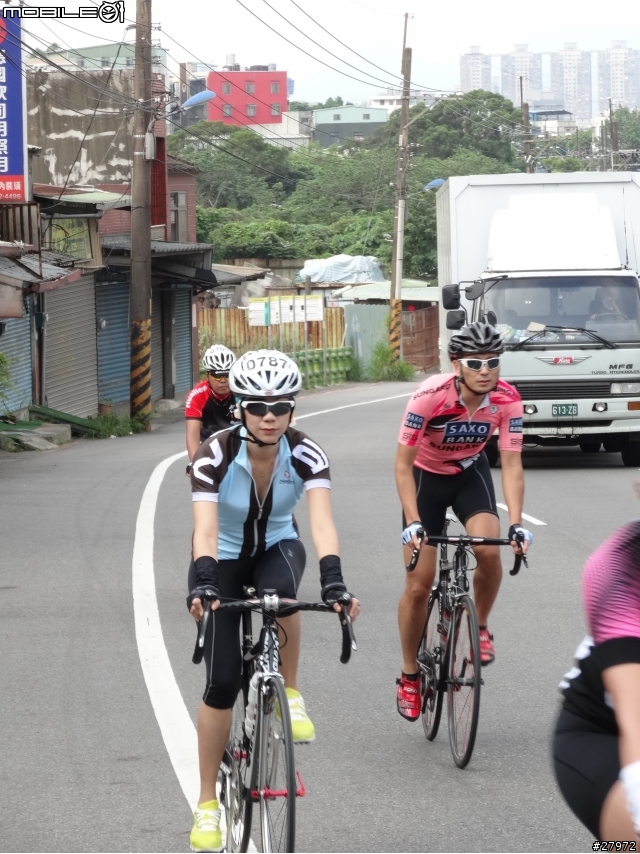 2013北濱100K 拍照分享 登輝大道轉接淡金公路三段7-11後方500公尺