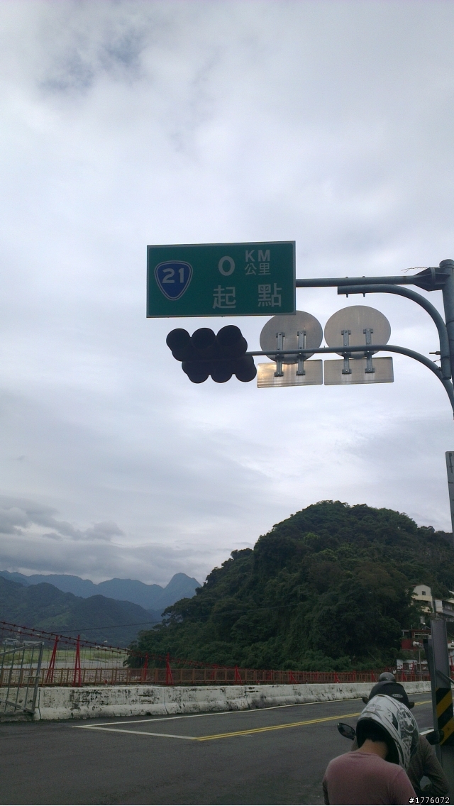 說走就走的武嶺 兩天一夜走到哪雷到哪!!!(圖多喔)