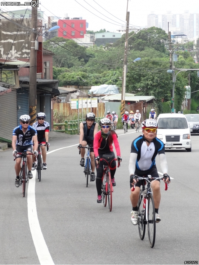 2013北濱100K 拍照分享 登輝大道轉接淡金公路三段7-11後方500公尺