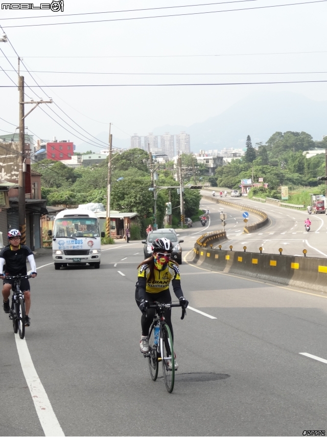 2013北濱100K 拍照分享 登輝大道轉接淡金公路三段7-11後方500公尺