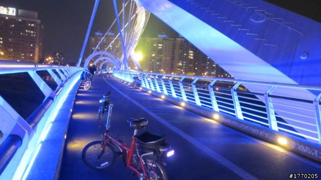 新店溪自行車道~夜訪新店陽光橋、碧潭風景區