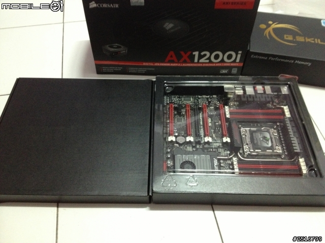自組新機 神盾小玩具 開箱 小朋友大量出走 cooler master cosmos II 配件有點...