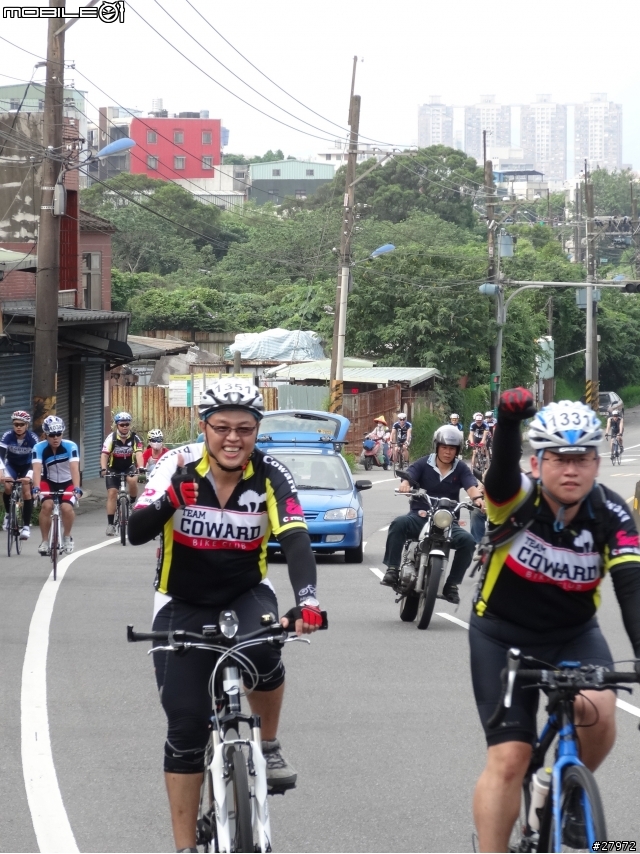 2013北濱100K 拍照分享 登輝大道轉接淡金公路三段7-11後方500公尺