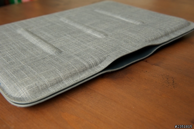 分享 專為MBPR 15" 量身打造的收納袋 Booq Viper Sleeve 15