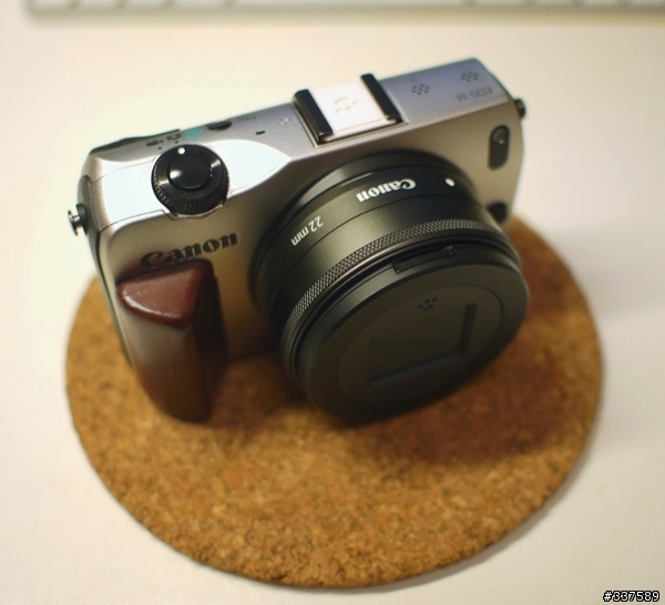 關於 EF-M 22mm f2 STM 的自動蓋...