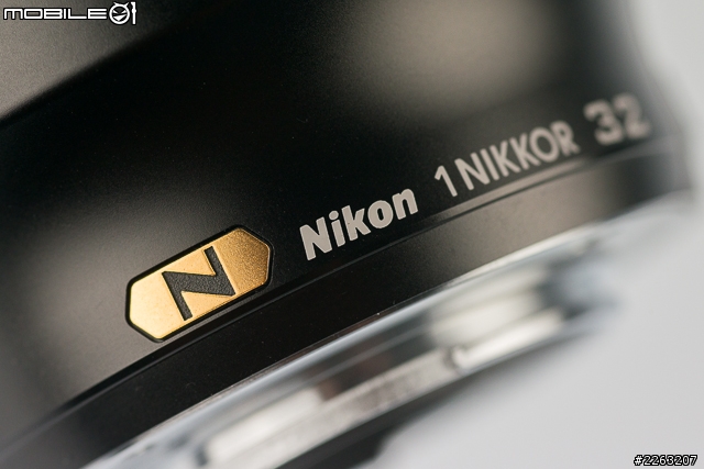 睜開大眼看世界 1 Nikkor 32mm f/1.2