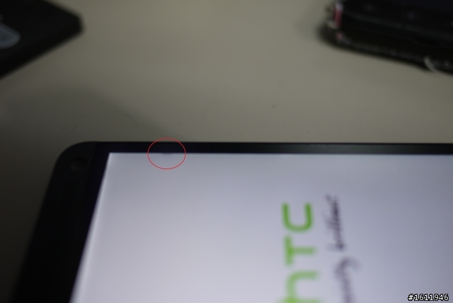 (災情?):HTC NEW ONE 32G 黑 螢幕 有黑區塊 6/18