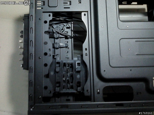 CoolerMaster N400 開箱 (圖很渣...挑戰你眼睛的極限...)