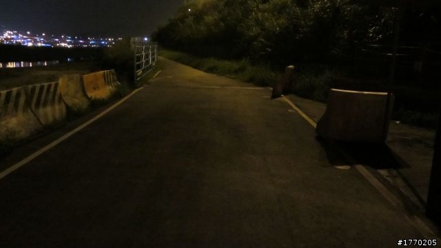 新店溪自行車道~夜訪新店陽光橋、碧潭風景區