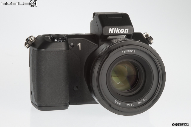 睜開大眼看世界 1 Nikkor 32mm f/1.2