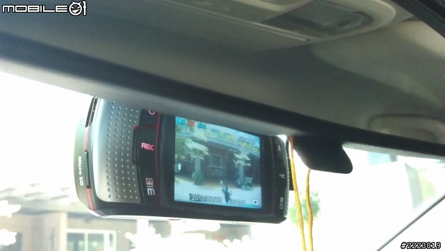 錄透攝 W7600 HDR 行車記錄器 與Super CRV的完美結合