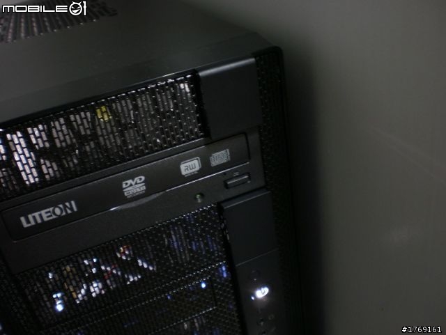 CoolerMaster N400 開箱 (圖很渣...挑戰你眼睛的極限...)