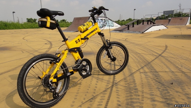 悍馬HM2300加入戰鬥