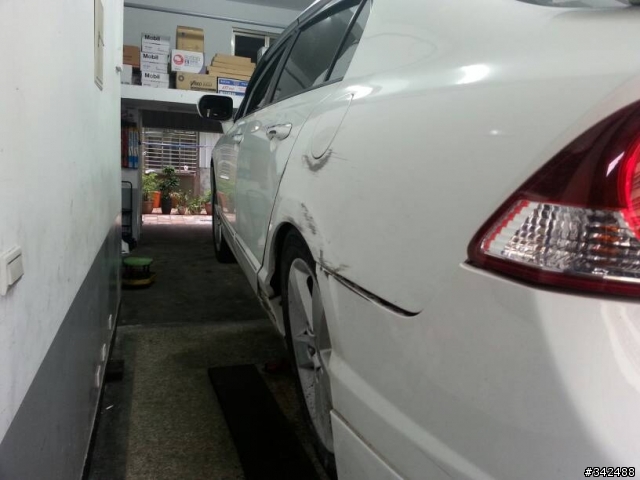 車撞到維修這樣要多少~