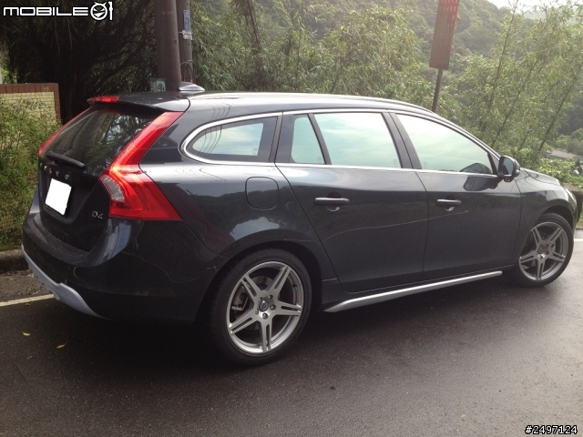 V60 D4 旗艦 492 + 4件式套件 (終於輪到我開箱囉!)