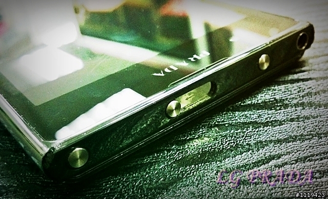 智慧型手機界的精品 Prada Phone by LG 3.0