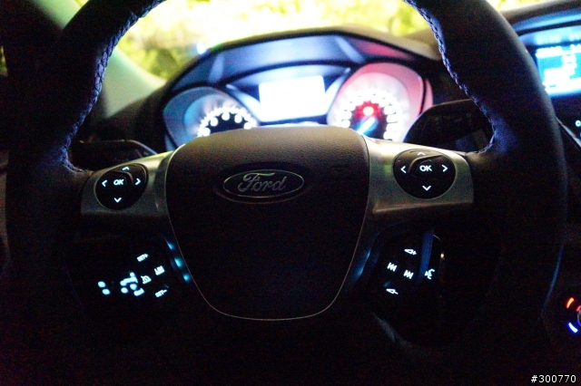 FOCUS 2.0 5D (7W) 藍色開箱
