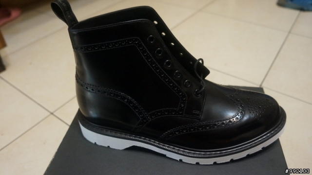 Loake Contrast Sole Leather Brogue Boots 雕花靴開箱