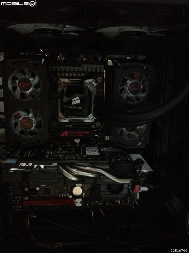 自組新機 神盾小玩具 開箱 小朋友大量出走 cooler master cosmos II 配件有點...
