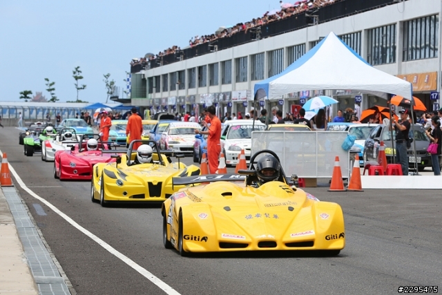 豔陽、賽車、辣妹,2013年大鵬灣O.T.G.P多圖分享