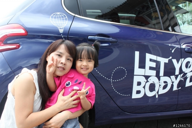 花嫁雨月潭-- LET YOUR BODY DRIVE --試駕PEUGEOT 208