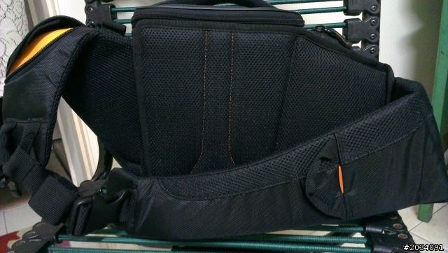 開箱Case Logic SLRC-205單肩攝影斜背相機包