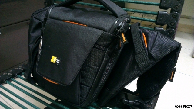 開箱Case Logic SLRC-205單肩攝影斜背相機包
