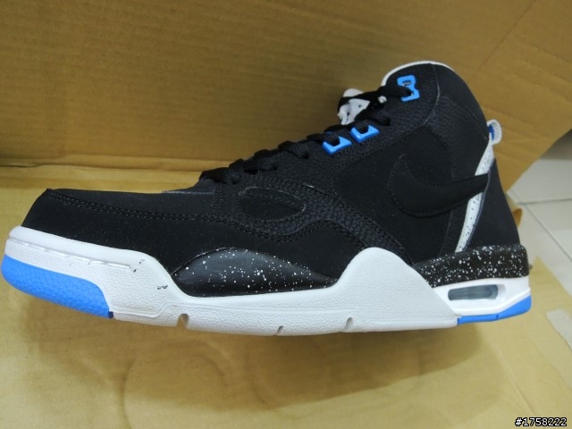 【開箱】新男孩球鞋夢 Nike Flight 13 Mid 不專業分享